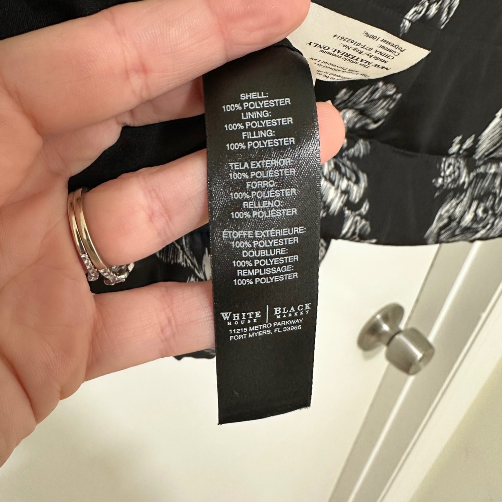 WHITE HOUSE BLACK MARKET |‎ Women's Floral Quilted Full Zip Puffer Jacket, M - Picture 9 of 11